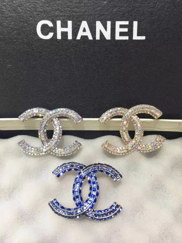 Spilla Chanel Modello 253